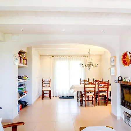 Sistach Casa Oliveres Villa